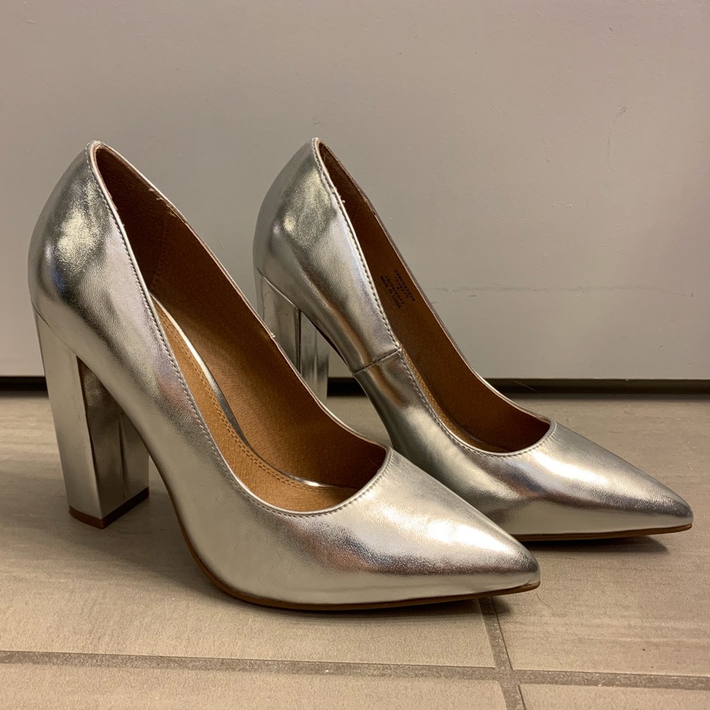 WORN ONCE! ASOS Metallic Pumps.
